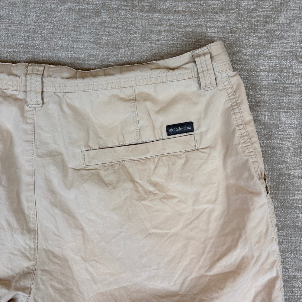 Columbia Mens "Washed Out" Hiking Shorts 34 Tan Flat Front Outdoor Lightweight